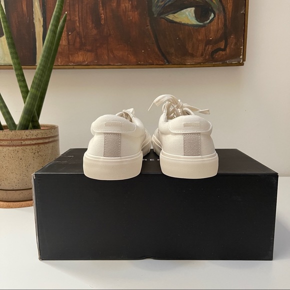 Bundle: White Canvas Sneakers + No Show Socks - Picture 3 of 6